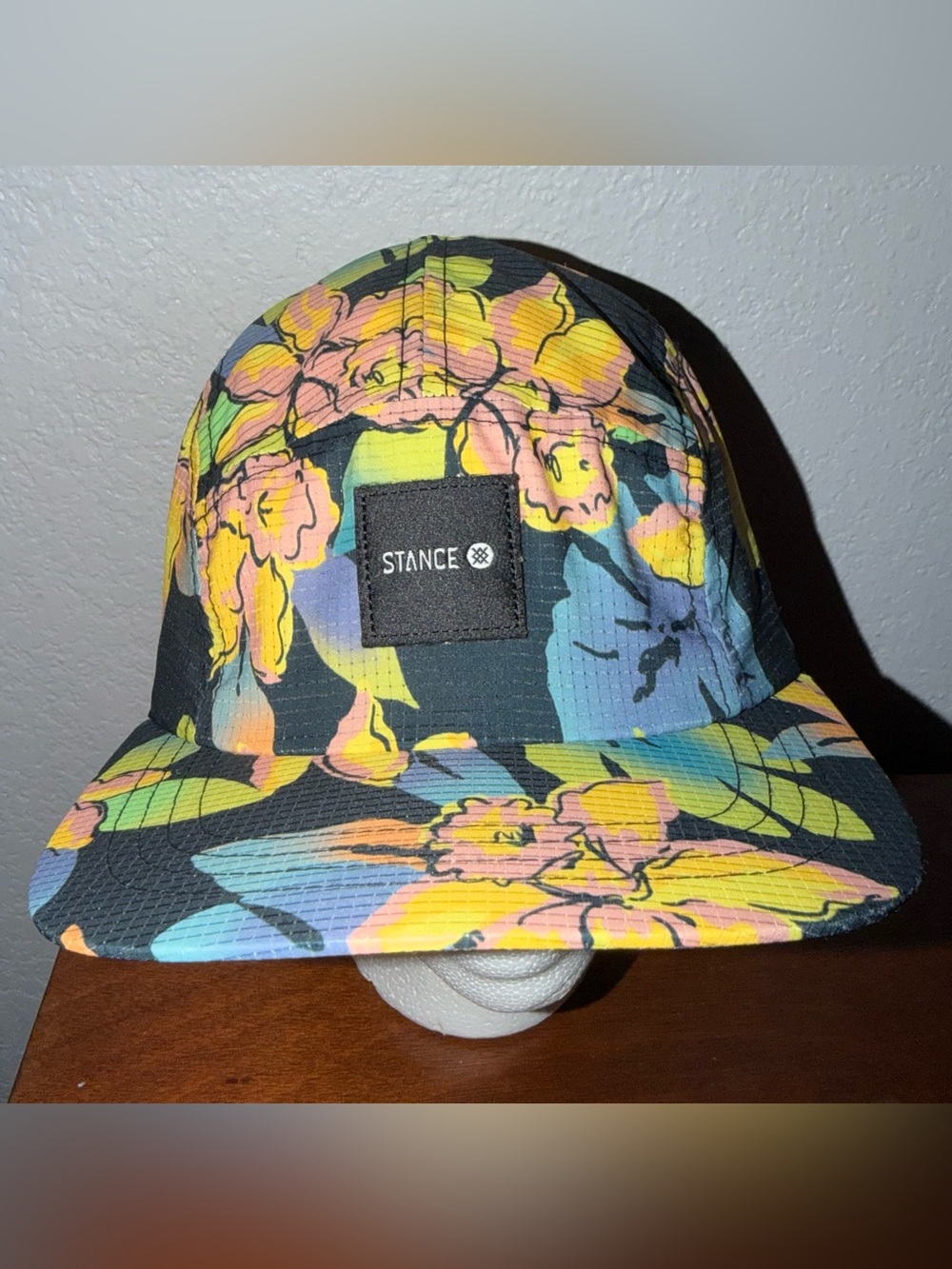 Stance Kinetic 5 Panel Adjustable Cap Hat Paradise Running/ Hiking/Walk Pre/own